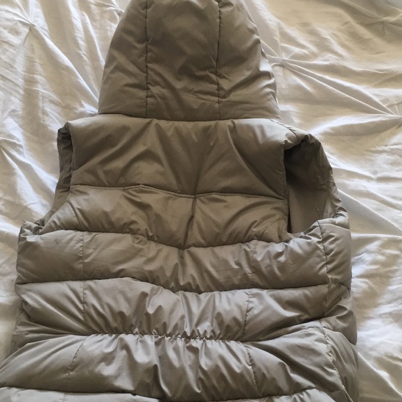 Hollister bubble vest - Picture 3 of 3